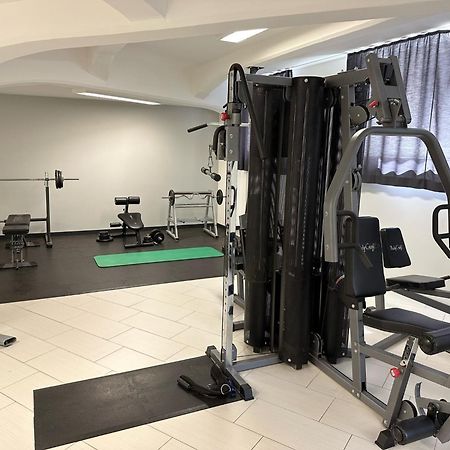 Meos 3 -Zentrum-Hofblick-Gym-Netflix Leipzig Exteriör bild