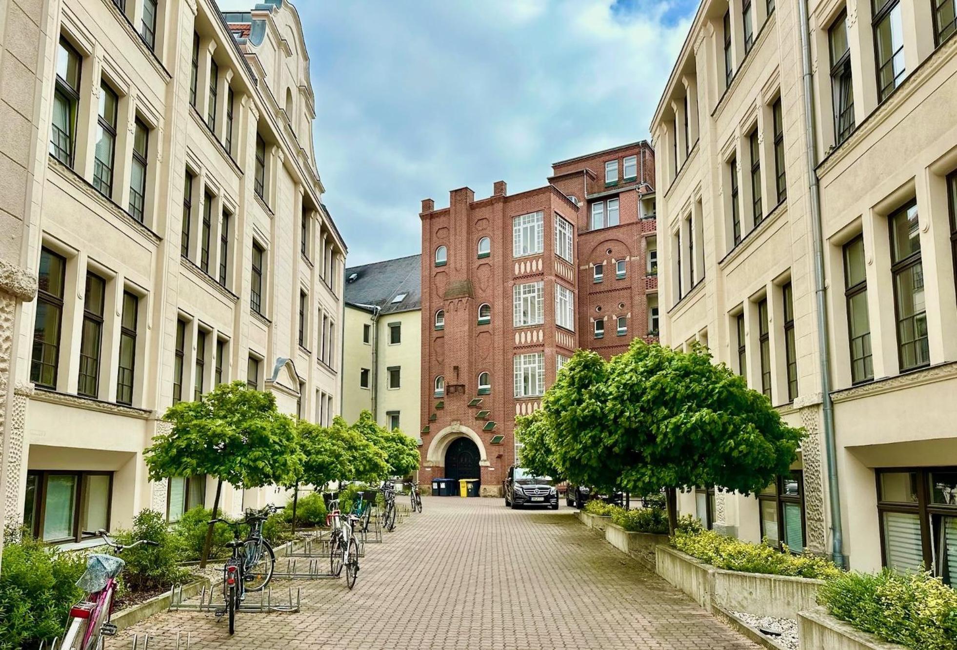 Meos 3 -Zentrum-Hofblick-Gym-Netflix Leipzig Exteriör bild
